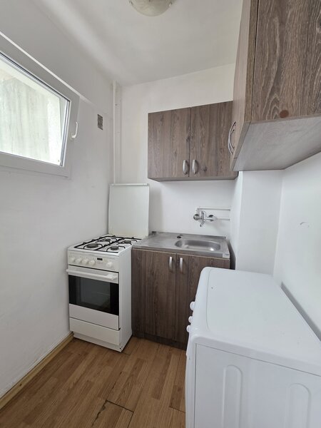 Titan, zona Postavarul, str. Tudor Ion,